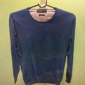 Men's Blue Sweater